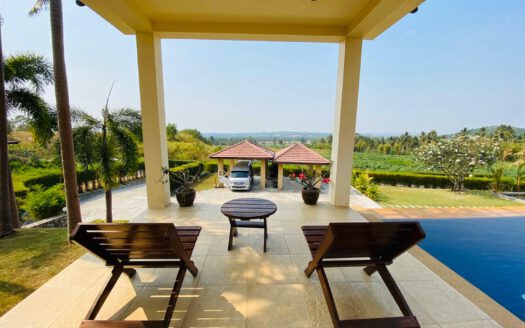 Spacious Family Villa for Rent, Pattaya