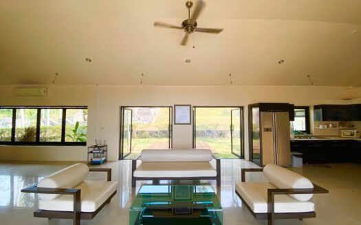 Spacious Family Villa for Rent, Pattaya