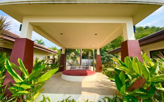 Spacious Family Villa for Rent, Pattaya
