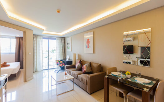 Spacious Apartment for Rent close to the beach, Pattaya