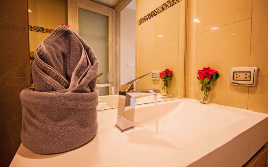 1 Bedroom just 200m from the beach, Pattaya