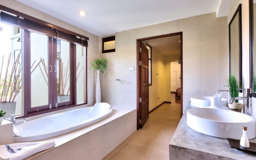 5 bed 5 bath Sea View Villa in Bang Por