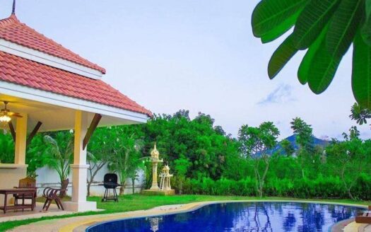 4 Bed Mountain View Villa Choengmon Beach