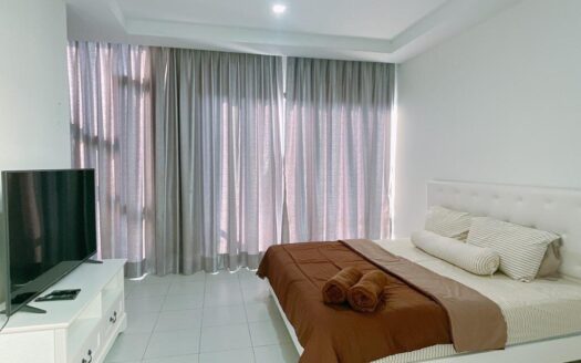 3 Bed Townhouse Replay Bang Rak