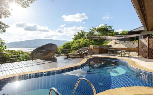 Sea View Villa by Crystal Bay