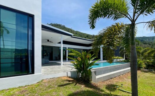 3 Bedroom, 3 Bathroom Pool Villa With Mountain View in Lamai