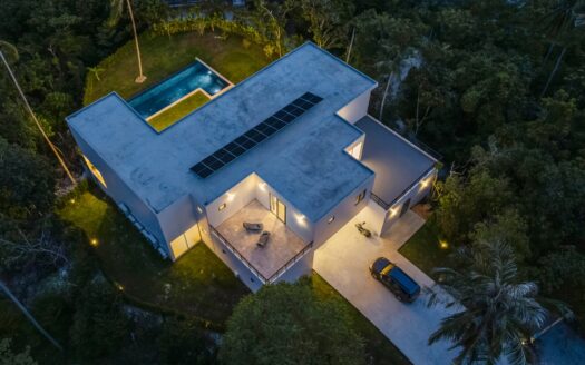 5 Bedroom 6 Bathroom Villa in Lamai