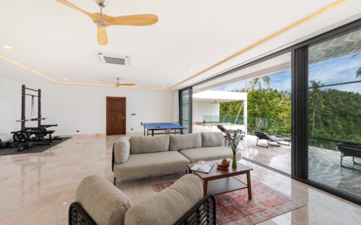 5 Bedroom 6 Bathroom Villa in Lamai