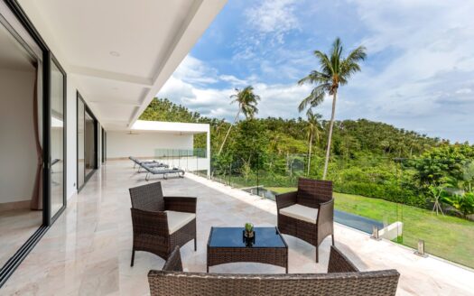 5 Bedroom 6 Bathroom Villa in Lamai