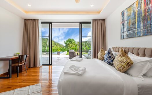 5 Bedroom 6 Bathroom Villa in Lamai
