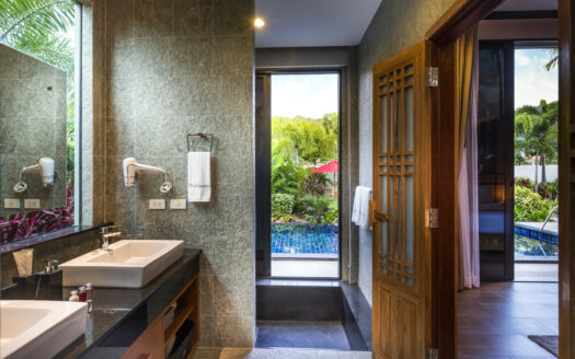 3 Bedroom Villa near Naiharn Beach 380 SQM