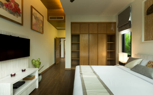 3 Bedroom Villa near Naiharn Beach 380 SQM