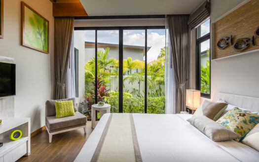 3 Bedroom Villa near Naiharn Beach 380 SQM