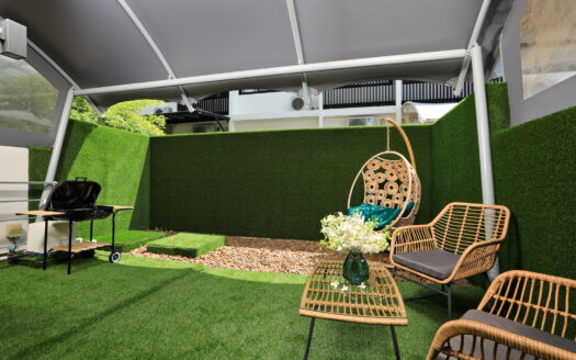 Town House in Laguna 3 BD 3 Bath 178 SQM
