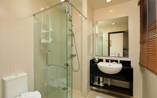 Town House in Laguna 3 BD 3 Bath 178 SQM