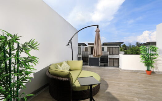 Town House in Laguna 3 BD 3 Bath 178 SQM