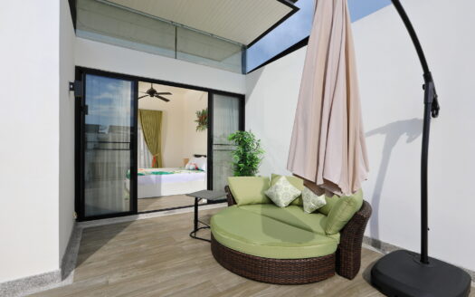 Town House in Laguna 3 BD 3 Bath 178 SQM