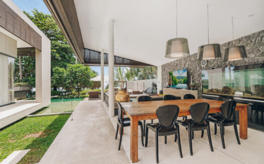 Luxury Beach Villa BangPor 209sqm