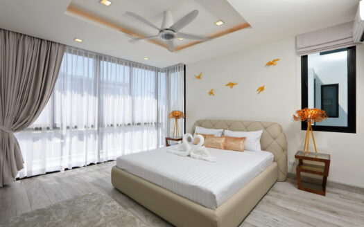 Semi-Detach House-3 BED 3 BATH 223 SQM Lease