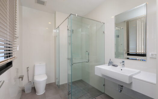 Semi-Detach House-3 BED 3 BATH 223 SQM Lease