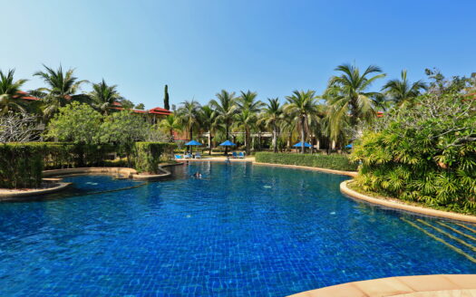 Semi-Detach House-3 BED 3 BATH 223 SQM Lease