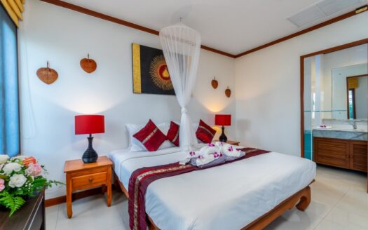 4 Bed 4 Bath Villa 300 sqm By Surin Beach