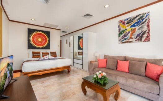 4 Bed 4 Bath Villa 300 sqm By Surin Beach
