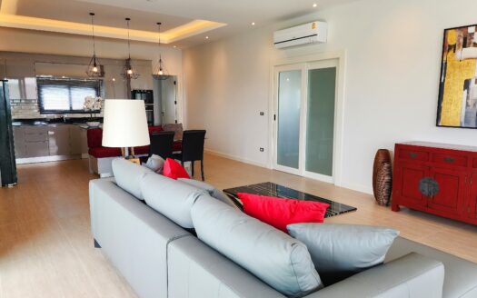 5 BED Villa 281 sqm on 1560 sqm 2 guest houses