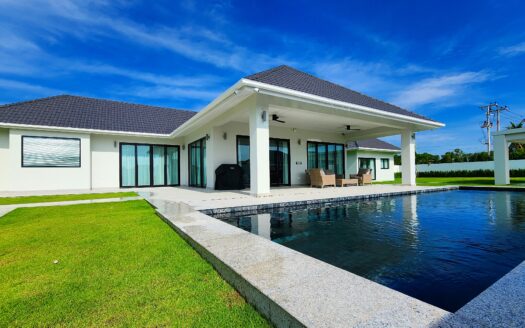 5 BED Villa 281 sqm on 1560 sqm 2 guest houses