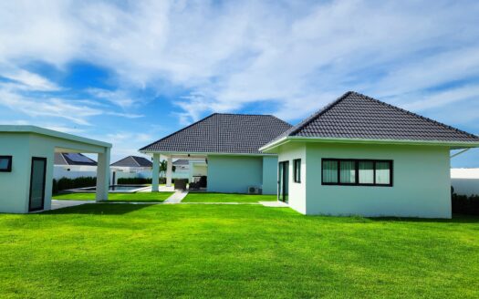 5 BED Villa 281 sqm on 1560 sqm 2 guest houses