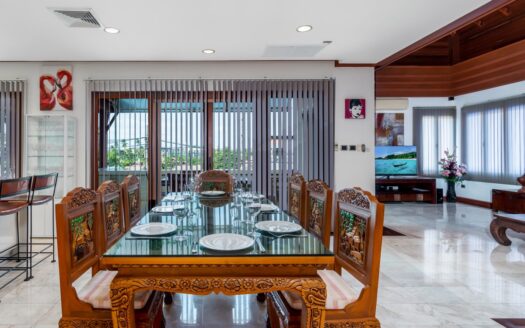 4 Bed 4 Bath Villa 300 sqm By Surin Beach