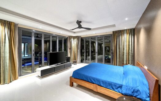 3 Bed 3 Bath Pool Villa 550 sqm