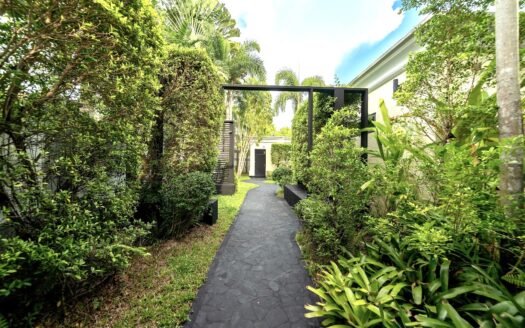 3 Bed 3 Bath Pool Villa 550 sqm
