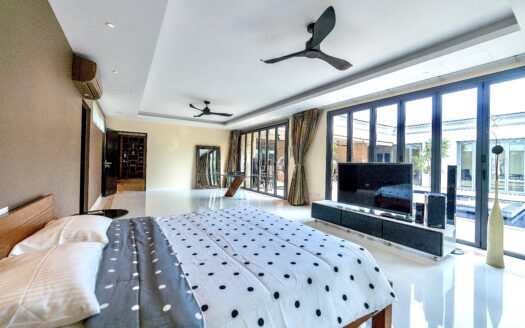 3 Bed 3 Bath Pool Villa 550 sqm