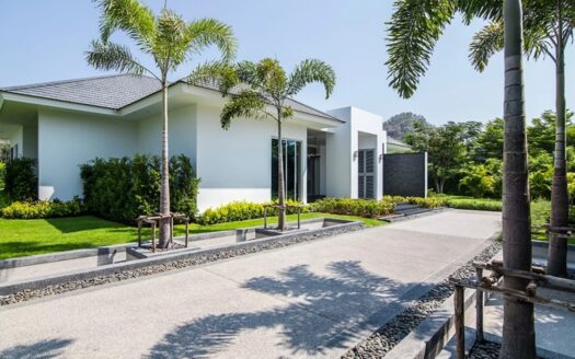 2 Bed 2 Bath Private Villa Near Black Mountain Hua Hin 570 SQM