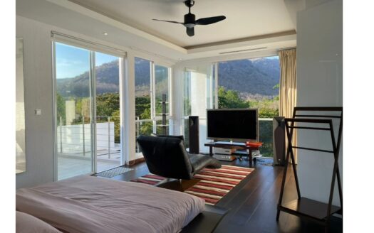 The Penthouse Villa 2 BED 2 Bath 166 sqm Near Black Mountain Hua Hin