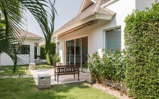 Villa 2 Bed 2 Bath plus Guest House 1 Bed 1 Bath 200SQM by Black Mountain