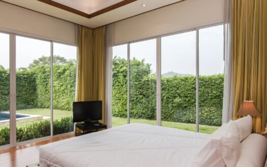 Villa 2 Bed 2 Bath plus Guest House 1 Bed 1 Bath 200SQM by Black Mountain