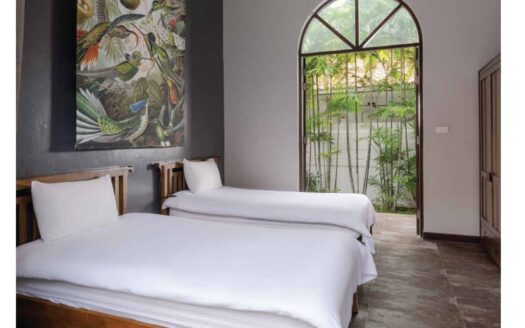 5 Bed 3 Bath  Pool Villa 239 SQM on 1102 SQM Plot in Hua Hin