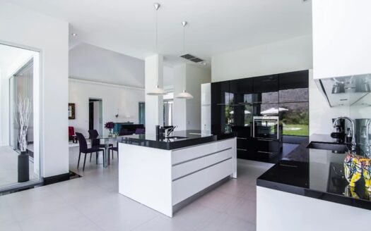 2 Bed 2 Bath Private Villa Near Black Mountain Hua Hin 570 SQM