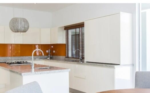 3 Bed 3 Bath Mountain View Villa plus Guest Room Near Black Mountain 350 sqm