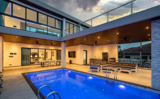 6 BED 3 STORIES 1200 SQM Pattaya