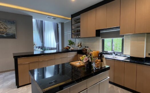 3 Bed 4 Bath Villa Huay Yai Pattaya