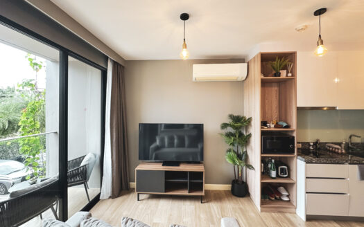 Cozy 33 SQM Studio Leasehold 4.9 million THB